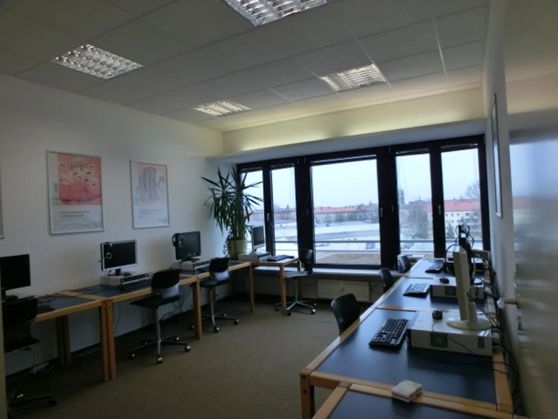 Innenansicht Unterrichtsraum Innenansicht Unterrichtsraum